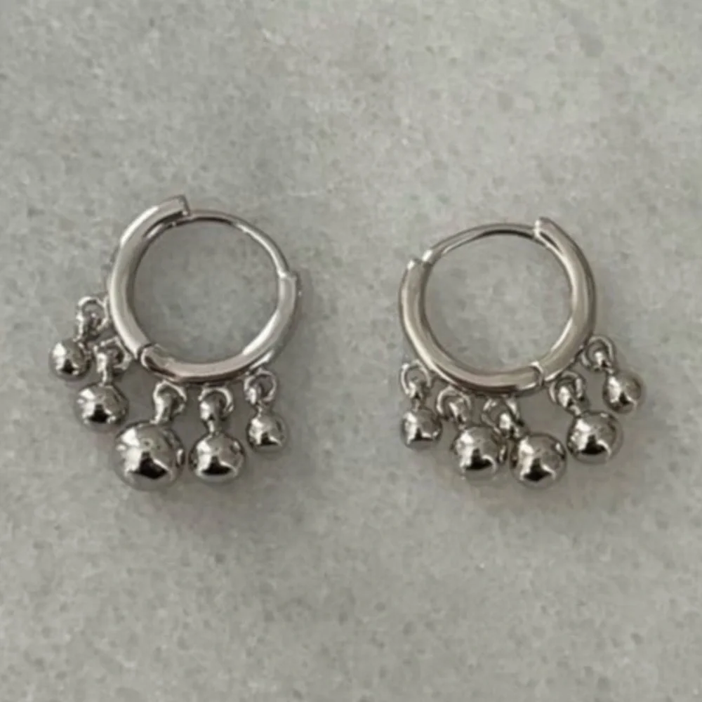 Sterling Silver Ball Round Fringe Huggie Hoop Earrings 

Brand New - Picture 5 of 5